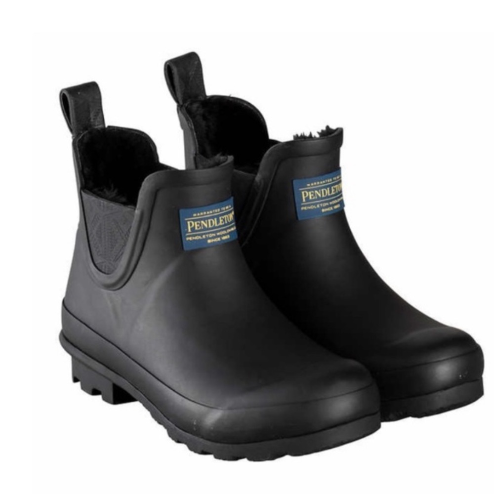 Pendleton Chelsea black rubber faux fur lined boots